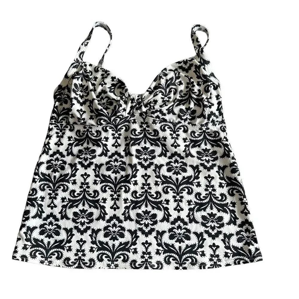 Lands’ End Black & White Underwire Tankini Top size 2P
